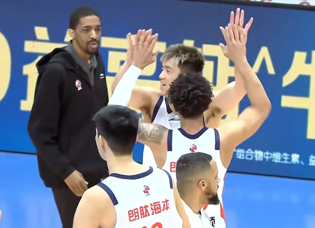 kaiyun-复出两场都赢了！郭艾伦表现神勇，辽篮后悔了吗？